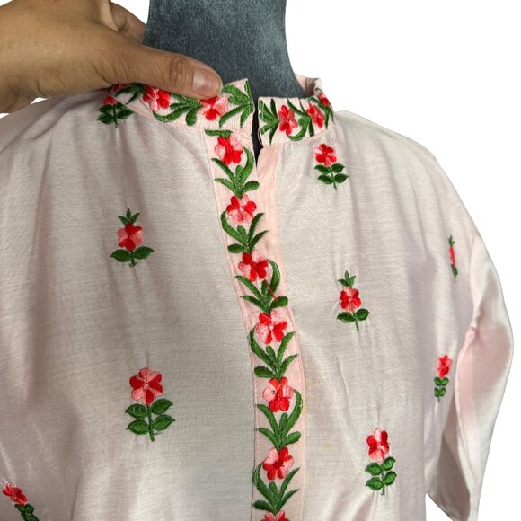 Pink Floral Embroidered Kurta With Mandarin Collar & Side Slits 3XL - Picture 2 of 5